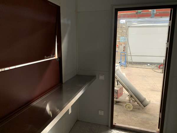 马尔康卓克基藏式售货亭