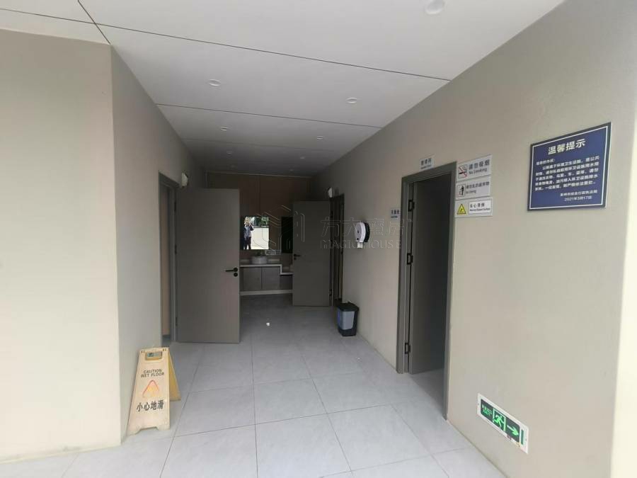 城市公共卫生间