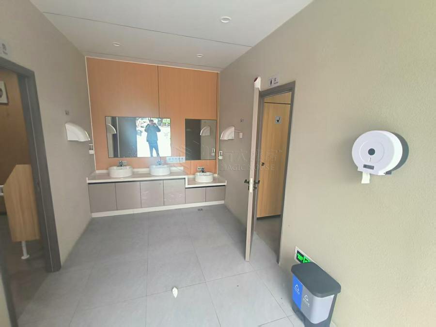 城市公共卫生间