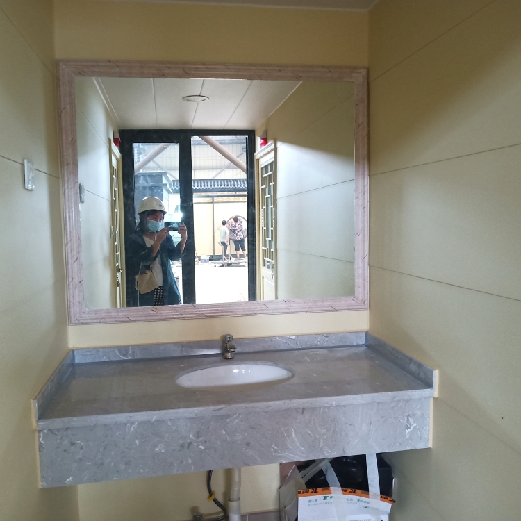 新中式环保公厕