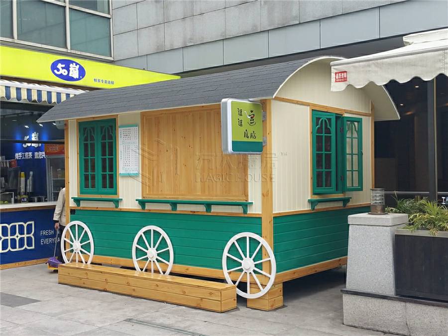 绿色移动售货亭