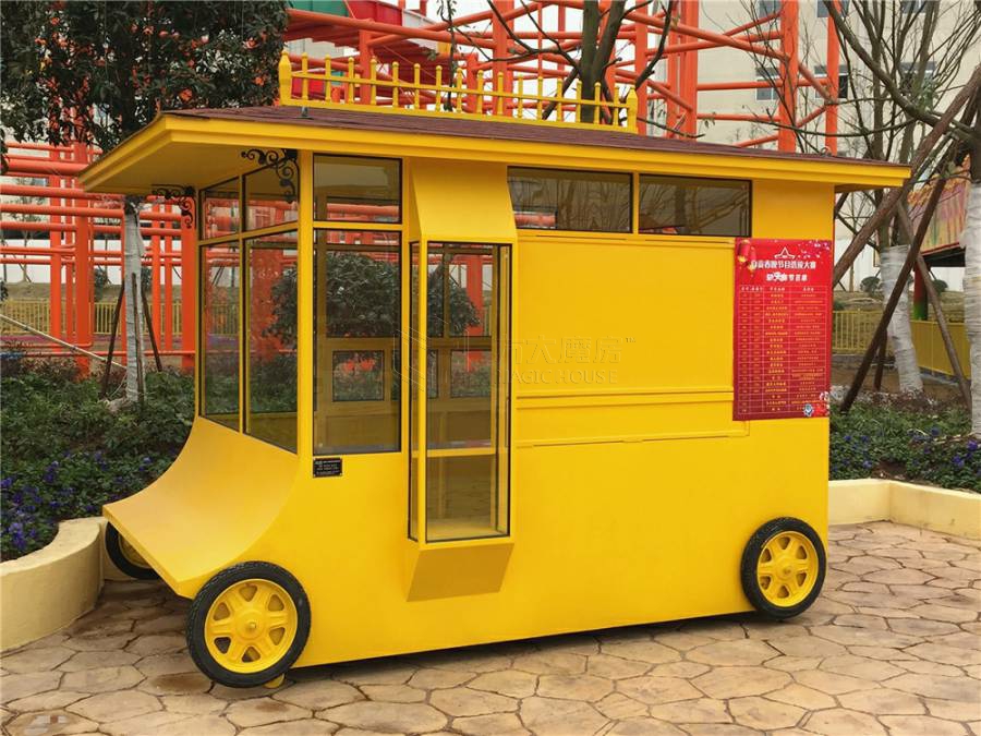 商业街美食车